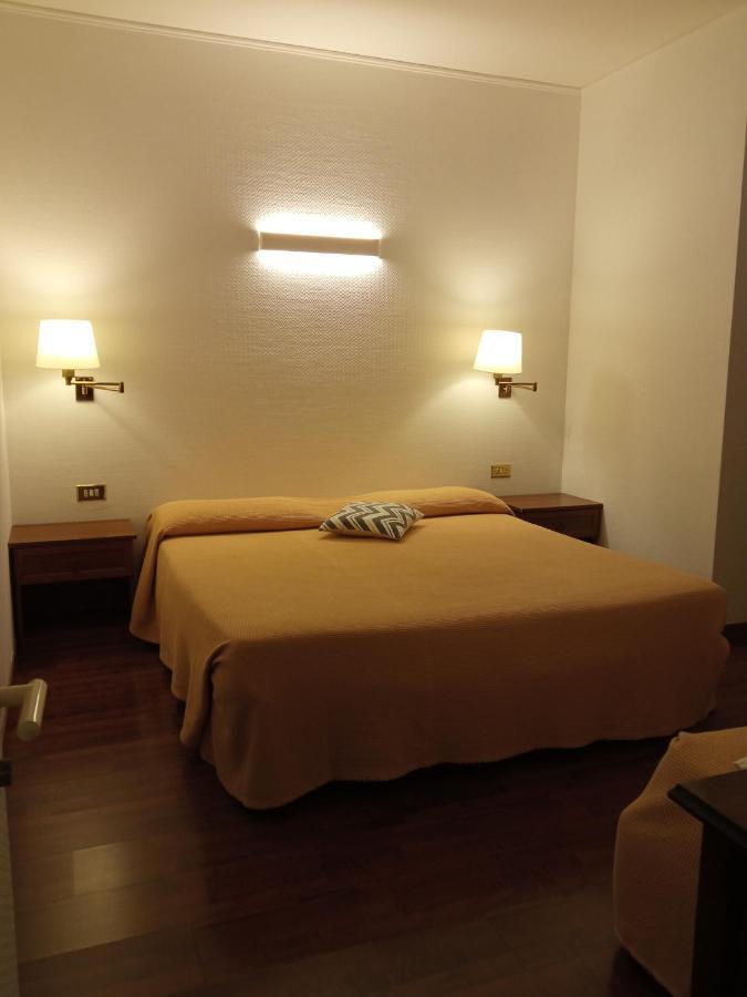 Arcadia Hotel 3*