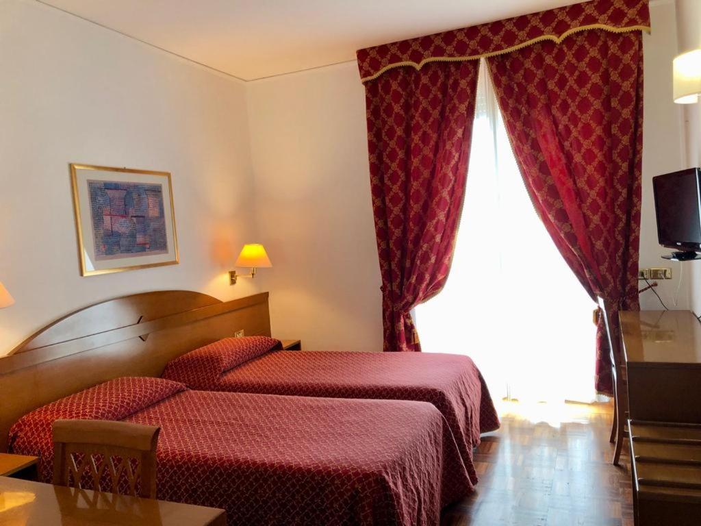 Arcadia Hotel 3*