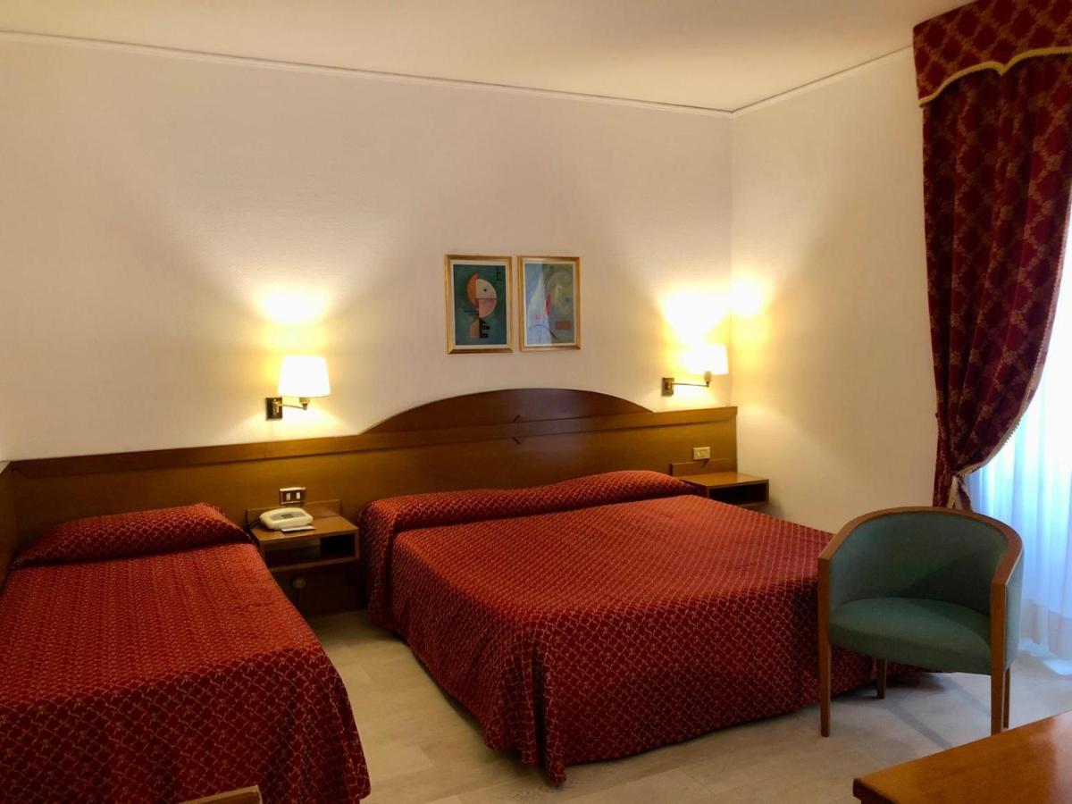 Arcadia 3*